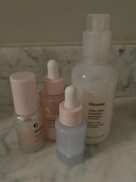 Glossier Serum, Future Dew, Glossier Cleanser, Glossier Super Bounce, Glossier Aesthetic, Glossier Skincare, Remedies For Skin, Jelly Cleanser, Milky Jelly Cleanser