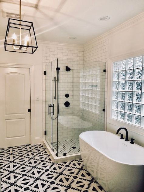 Master Bath Makeover Modern, Master Bath Black Accents, Modern Soaking Tub Master Bath, Bathroom Idea With Bathtub, Master Bath With Tub And Shower Layout, Bathtub Remodel Master Bath, Modern Bathroom With Soaking Tub, Shower And Soaking Tub Master Bath, Medium Size Master Bath