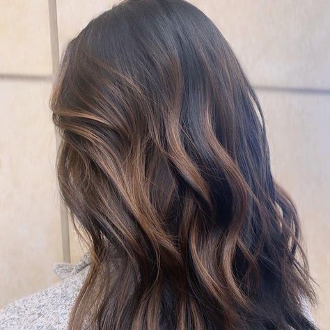 The Complete Guide to Partial Balayage | Wella Professionals Partial Balayage Brunettes, Balayage Asian Hair, Asian Balayage, Full Balayage, Partial Balayage, Gemini Hair, Red Balayage Hair, Short Hair Images, Balayage Hair Dark