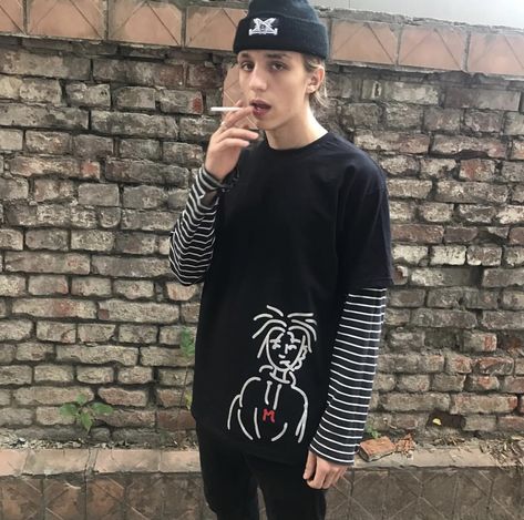 Lil morty Lil Morty, Fashion Grunge, Grunge Style, Armenia, Grunge Outfits, Big Boys, Aesthetic Fashion, Rappers, Pretty People