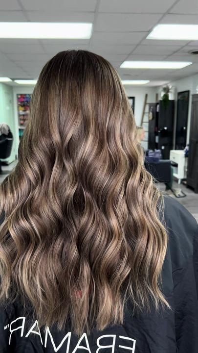 Blond Highlights On Brown Hair Cool Tone, Hilights Hair Brunettes, Natural Highlights For Light Brown Hair, Light Brown Hair With Highlights And Lowlights, Light Brown Hair With Lowlights, Fake Blonde, Highlights Brown Hair Balayage, Carmel Highlights, Brown Hair With Lowlights