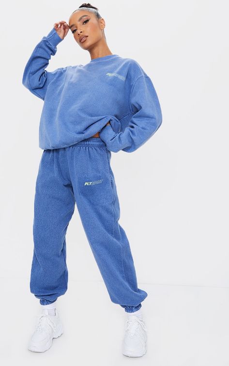 PRETTYLITTLETHING Blue Sport Joggers | PrettyLittleThing USA Matching Jogger Set Outfit, Blue Tracksuit Outfit, Womens Tracksuit Outfit, Blue Joggers Outfit, Gal Outfits, Tracksuit Outfit Women, Sports Track Pants, Baggy Joggers, Matching Tracksuit