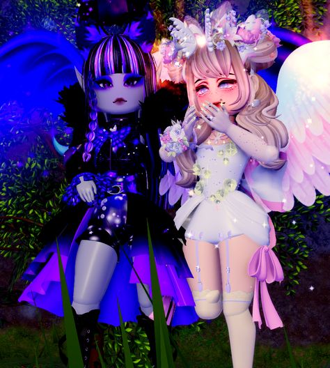 Dark Fairy Outfit Royale High, Light Vs Dark Fairy Royale High, Royale High Ice Fairy Outfit, Light Fairy Royale High Outfit, Royale High Dark Fairy Outfit, Light Fairy Royale High, Dark Fairy Royale High, Royale High Matching Outfits, Fairy Royale High