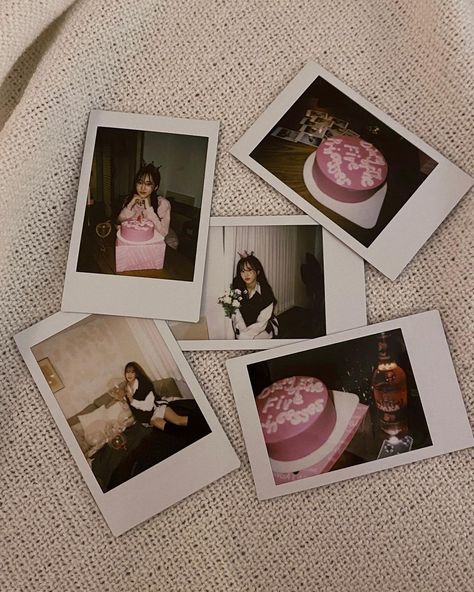 Girls Instagram Post, Birthday Photo Ideas, Candles Cute, Birthday 16, Fifteenth Birthday, Birthday Vibes, Birthday Aesthetic, Instax Photos, Birthday Pics