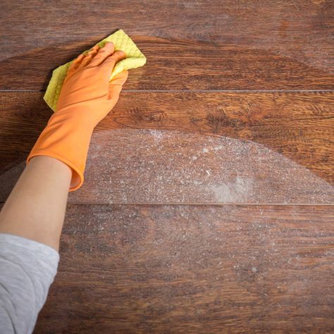 dust Dusting Furniture, Dish Rag, Spring Cleaning Hacks, Cleaning Guide, Mildew Smell, 2023 Vision, Cleaning Wood, Paint Remover, Wood Trim