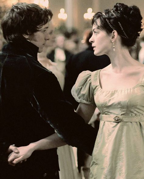 the-cinema-show:    Becoming Jane - 2007 Little Dorrit, Jane Austen Movies, Becoming Jane, Jane Austin, Jane Austen Books, James Mcavoy, Costume Drama, Anne Hathaway, Period Dramas