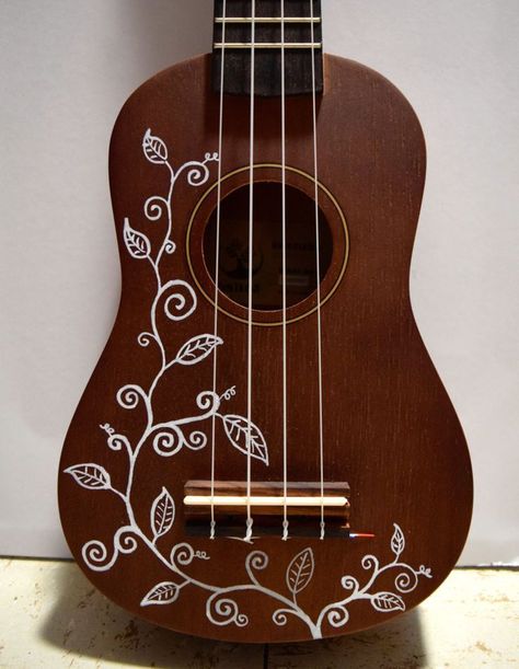 Soprano ukulele with hand-painted design: vines Ukulele Decoration, Arte Do Ukulele, Painted Ukulele, Ukulele Design, Ukulele Art, Cool Ukulele, Instruments Art, Ukulele Music, Soprano Ukulele