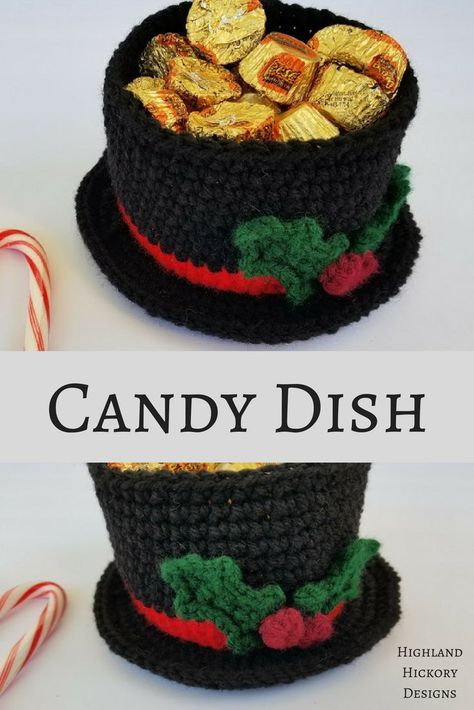 Crochet the Snowman Hat Candy Dish or Candle Holder with this free pattern. With a solid bottom, the uses for this holiday decoration are endless. #crochet #freecrochetpattern #christmas #winter #snowman #snowmanhat #candleholder #christmascandleholder #holly #candydish #crochetcandydish New Crochet Ideas, Crochet Snowman Hat, Crochet Xmas Gifts, Holiday Crochet Patterns, Christmas Crochet Patterns Free, Winter Crochet, Crochet Christmas Gifts, Crochet Baskets, Fundraiser Ideas