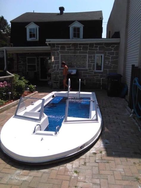 Boat Pool, Sea Stories, Hot Tub Cover, Natural Swimming Pools, Spa Water, Old Boats, Boats Luxury, Pool Hot Tub, Pool Deck