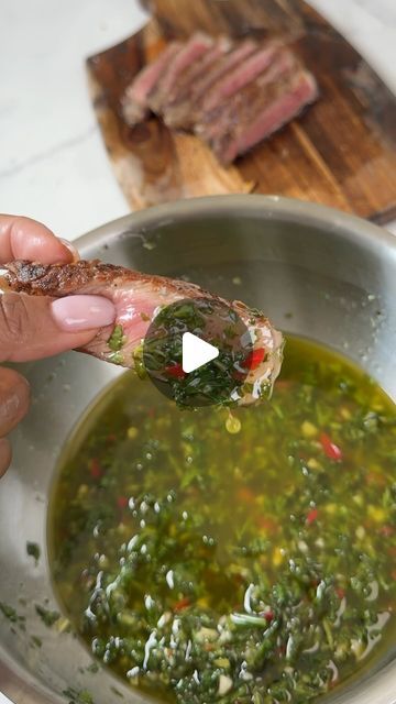 Chimichurri Wings, Arrechera Recipe, Chimichurri Sauce Videos, Steak Chimichurri Appetizer, Spanish Dinner Recipes, Steak Chimmichuri, Filet Mignon With Chimichurri, Puerto Rican Chimichurri Sauce, Skirt Steak With Chimichurri Sauce