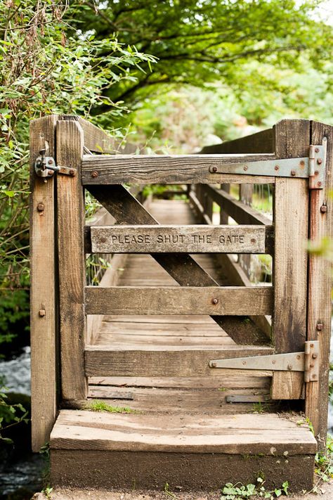 Rustic, simple and good hardware.  We have some old black hardware left from coop old door Garden Gate Decor, Secret Garden Door, Tor Design, Wooden Garden Gate, Old Gates, Garden Gates And Fencing, Ormanlık Alan, Garden Gate Design, Wooden Gate