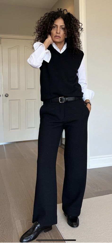 Black Waistcoat Outfit Women, Black Slacks Outfit, Waistcoat Outfit Women, Slacks Outfit, Waistcoat Outfit, Black Waistcoat, Office Wear Women, Office Outfits Women, Casual Chic Outfit