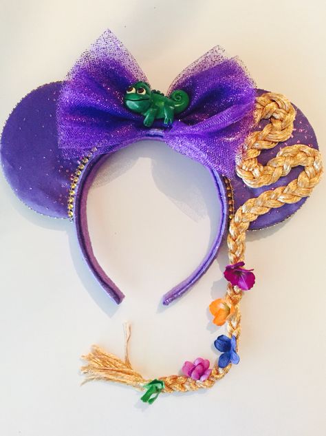 Rapunzel ears :) Mickey Ears Hairstyle, Rapunzel Ears, Mini Mouse Ears, Ear Ideas, Diy Disney Ears, Disney Ears Headband, Disney Diy Crafts, Diy Mickey Ears, Rapunzel Disney