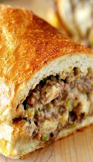 French Bread Recipes, Stuffed French Bread, Crazy Bread, Stuffed Breads, Beef Food Recipes, French Bread Recipe, Stuffed Bread, Italian Deli, French Bread