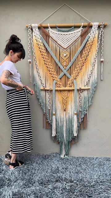 Macrame Unique, Boho Crafts Diy, Diy Boho Decor, Macrame Wall Hanging Patterns, Macrame Wall Art, Color Palette Design, Boho Diy, Macrame Art, Macrame Projects