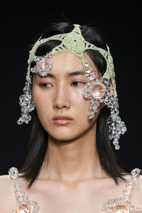 Crochet Headpiece, Fang Jewelry, Susan Fang, Milan Fashion Week Spring 2020, Runway Jewelry, Fashion Week Spring 2020, Jewelry Details, Head Piece, Jewelry Inspo