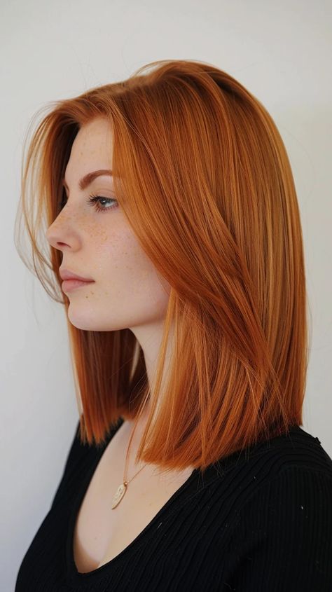 Red Lob Hair, Long Red Bob, Short Ginger Hair, Jennifer Aniston Haircut, Red Copper Hair Color, Pixie Undercut, Golden Brown Hair Color, Red Hair Inspiration, Red Bob