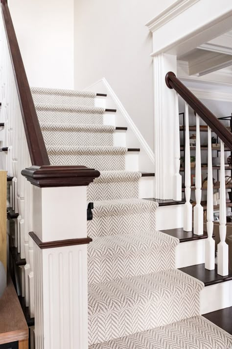 Stair Runner With Dark Wood, Dark Wood Staircase With Runner, Stair Runner On Dark Wood Stairs, Staircases With Runners, Stair Runner Dark Wood, Dark Wood Stairs With Runner, Traditional Stair Runner, Wood Stairs With Carpet Runner, White Stairs With Runner