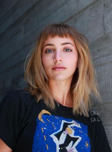 Round Face Hairstyles Long, Soft Curtain Bangs, Messy Layers, Medium Haircuts With Bangs, Emily Rudd, Baby Bangs, Bangs For Round Face, Split Hair, Instagram B