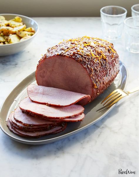 Thanksgiving dinner can be overwhelming, so we've rounded up 30 amazing Thanksgiving recipes to take the stress out of your holiday meal planning. Dairy Free Holiday Recipes, Alternative Thanksgiving, Side Dishes For Ham, Easy Christmas Dinner, Thanksgiving Meals, Honey Glazed Ham, Spring Food, Thanksgiving Dinner Recipes, Glazed Ham