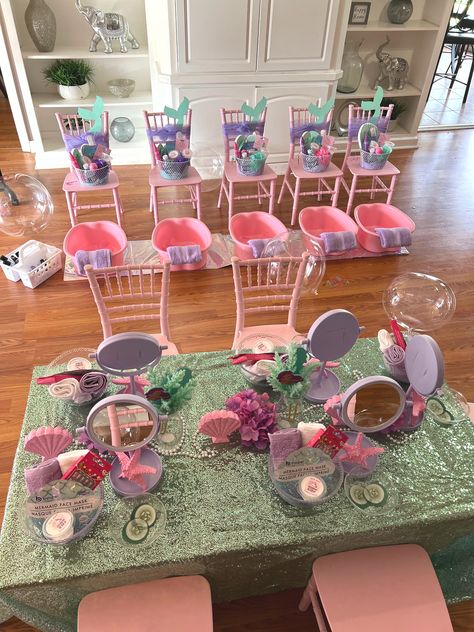 Lol Spa Party Ideas, Spa Pajama Birthday Party, At Home Spa Birthday Party, Princess Spa Birthday Party, Pamper Party Decorations, Mermaid Spa Party Ideas, Mermaid Spa Birthday Party, Princess Pamper Party, Spa Party Centerpiece Ideas