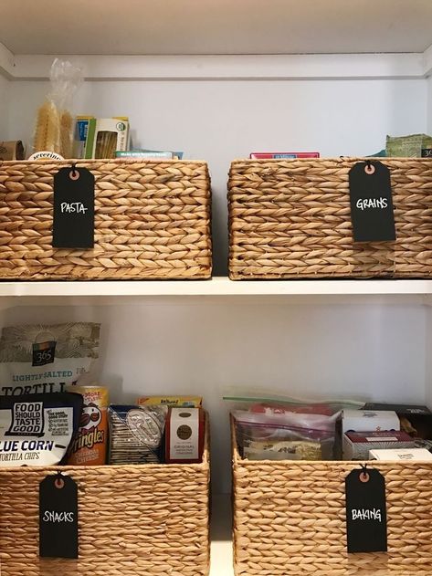 Pantry Wicker Baskets, Small Wicker Basket Decor Ideas, Pasta Storage Ideas, Pantry Basket Organization, Pasta Organization, Shelves With Baskets For Storage, Organize My House, Narnia 2, Kitchen Storage Baskets