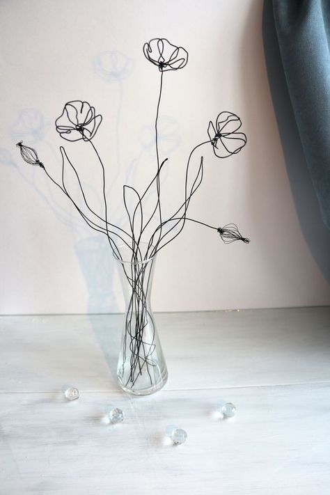 How To Make Wire Flowers, Wire Bouquet, Bouquet Of Poppies, Unusual Decor, Wire Decor, Wire Diy, Decor Sculpture, Wire Flowers, Pinterest Room Decor