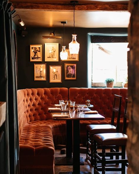 Pub Interior Ideas, Artist Residence, Country Pub, Restaurant Bar Design, Pub Interior, Bar Design Awards, Pub Design, British Pub, Best Boutique Hotels