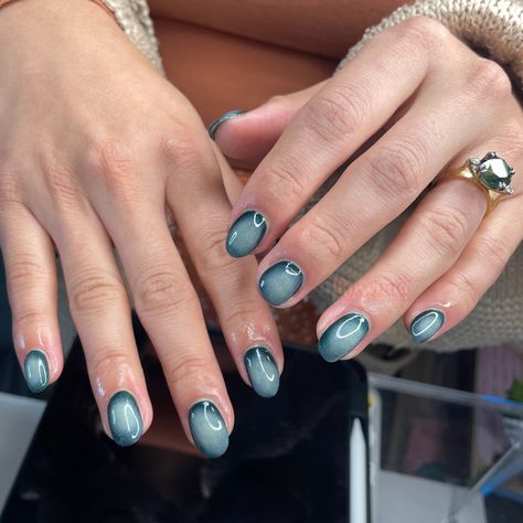 Aura Ombre Nails, Simple Blue And Green Nails, Blue Green Aura Nails, Blue And Green Aura Nails, Aura Nails Green, Green Aura Nails, Euphoria Nails, Turquoise Nails, Nail Color Combos