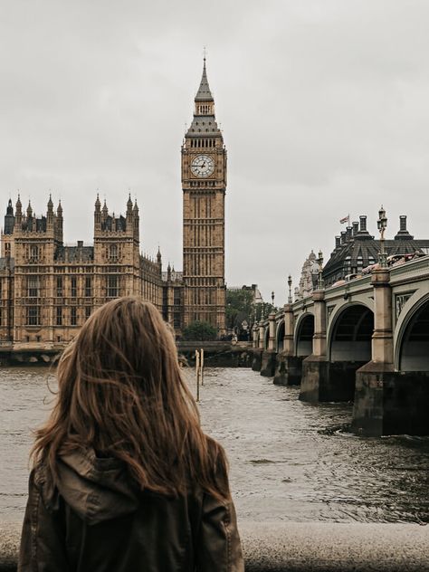 Vacation In London, London Pictures Ideas Inspiration, London Travel Pictures, London In November Aesthetic, London Photo Aesthetic, Photos To Take In London, Best Of London, London Vacation Aesthetic, Poses In London