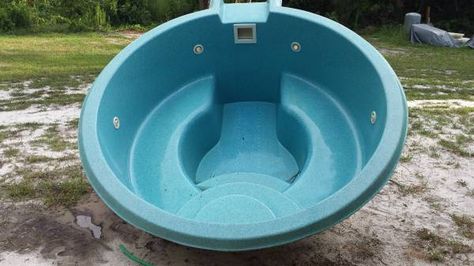 Tiny Fiberglass Pool, Small Fiberglass Pools For Small Yards, Tiny Inground Pool, Small Fiberglass Pool Ideas, Mini Pools For Small Yards, Diy Pool Ideas Homemade, Tiny Pools For Small Yards, Tiny Pool Ideas, Cocktail Pools Ideas