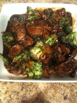 Honey Beef and Broccoli Stir Fry Honey Beef, Beef Broccoli, Mapo Tofu, Beef And Broccoli, Stir Fry Recipe, Broccoli Stir Fry, Broccoli Beef, Beef Dinner, Honey Garlic