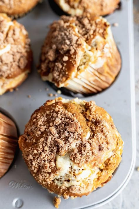 How To Make Bakery Style Muffins, Bakery Style Pumpkin Muffins, Pumpkin Cream Cheese Swirl Muffins, Fall Bakery Treats, Bakery Style Recipes, Muffins Bakery Style, Pumpkin Cheesecake Swirl, Moist Pumpkin Muffins, Swirl Muffins