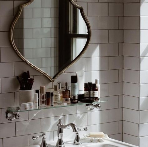 Shelf Over Sink, Bathroom Mirror With Shelf, Mirror Bedroom, Retro Mirror, White Subway Tile Backsplash, Bedroom Interiors, Powder Room Decor, Mirror Wall Bedroom, Bad Inspiration