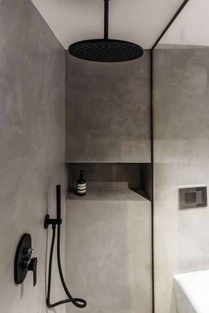 Concrete Bathroom, Bad Inspiration, 아파트 인테리어, Minimalist Bathroom, Bathroom Renos, House Bathroom, Modern Bathroom Design, Shower Room, Cheap Home Decor