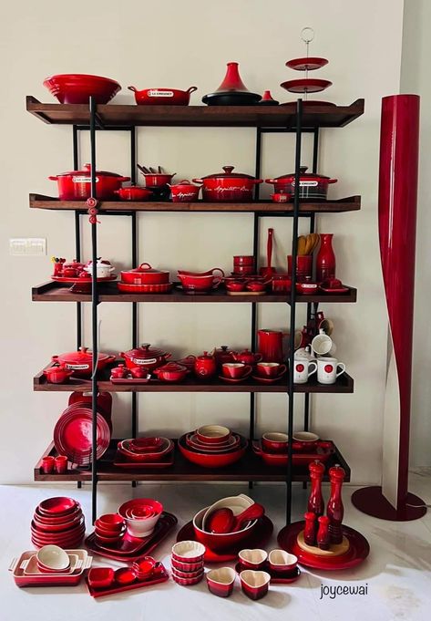 Red And Gold Kitchen, Red Kitchen Accessories, Red Room Decor, Pink Kitchen Decor, Red Kitchen Decor, Kitchen Necessities, Gold Kitchen, Red Rooms, Red Kitchen