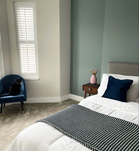 #homedecorationideas #dailydecordose #renovationproject #realhomes #myhomevibe #myhousethismonth #myhomestyle #myhomedecor #myhousebeautiful #myhousethismonth #farrowandball #ammonite #ovalroomblue #myhomesense #bedroominspo #bedroomgoals #bedroompaintcolors Oval Room Blue Bedroom, Oval Room Blue, Room Blue, Bedroom Paint Colors, Bedroom Goals, Blue Bedroom, Bedroom Inspo, Renovation Project, Egyptian Cotton