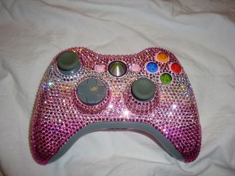 All that's Pink goes well! Rhinestone Projects, Bling Crafts, Xbox Controller, Pink Bling, Backstreet Boys, Sparkles Glitter, Everything Pink, Games For Girls, Pink Crystal