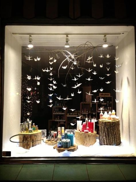 Hair Salon Window Display Ideas, Hair Salon Window Display, Salon Window Display Ideas, Free Marketing Ideas, Salon Window Display, Salon Window, Floating Tube, Window Display Ideas, Spring Window Display