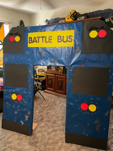 Fortnite Birthday Decor, Fortnite Birthday Ideas, Fortnite Trunk Or Treat Ideas, Fortnite Diy Decorations, Fortnite Activities, Fortnite Trunk Or Treat, Diy Fortnite Party Ideas, Fortnite Party Games, Bus Template