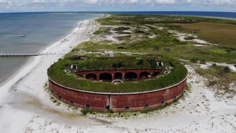 Things To Do In Mississippi, Biloxi Lighthouse, Biloxi Beach, Gulf Coast Vacations, Cypress Swamp, Gulfport Ms, Seaside Cottage, Most Beautiful Beaches, Gulf Coast