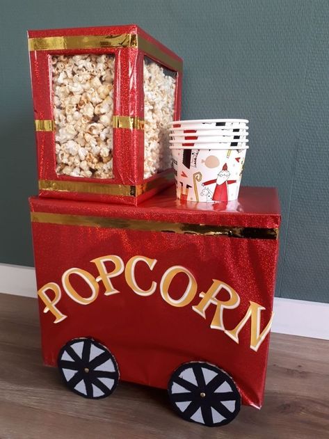 Popcorn Theme, Thema Circus, Diy Carnival Games, Carnival Baby Showers, Carnival Booths, Circus Crafts, Carnival Birthday Party Theme, Diy Carnival, Movie Night Birthday Party