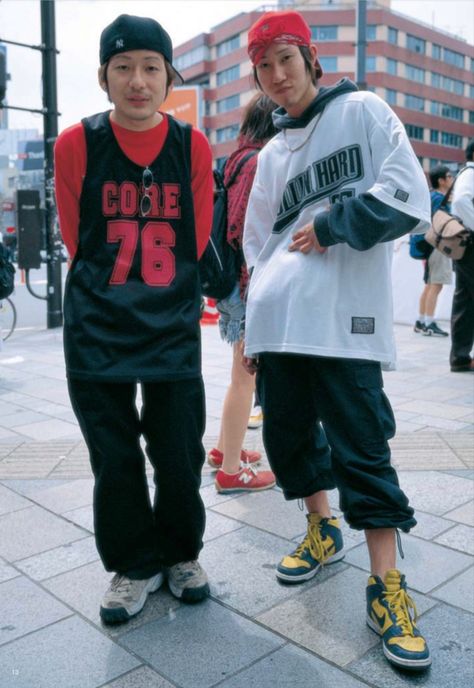 Bboy Hip Hop Outfits, Harajuku Outfits Men, Hiphop Dance Outfit, Japanese Street Fashion Harajuku, Wrapped Appetizers, 80s Guys, Visual Kei Fashion, Chill Style, Harajuku Men