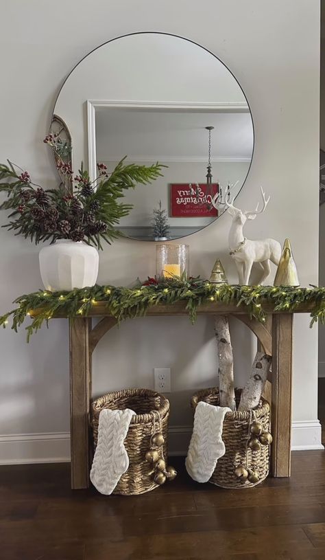 Entry Table Garland, Christmas Decor Ideas Entry Way Table, Garland On Console Table, Console Table Decorating Christmas, Hall Table Christmas Decor, Christmas Decor Entry Table, Christmas Entrance Decor, Console Table Christmas, Console Table Christmas Decor