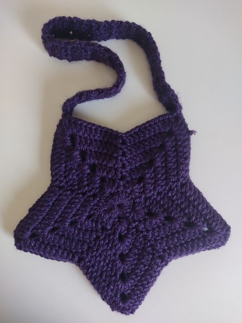 cute idea crochet inspiration begginer friendly proyect Crochet Projects Purple, Cute Purple Crochet Ideas, Crochet Ideas Purple, Purple Yarn Crochet Projects, Purple Things To Crochet, Begginer Crochet Ideas, Purple Crochet Ideas, Purple Crochet Projects, Purple Crochet Bag