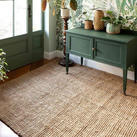 Sage Green Dining Room, Dinning Room Flooring, Mc Living Room, Seaside Interior, Kitchen Schemes, Garden Moodboard, Jute Rug Living Room, Green Dining Room, Kitchen Area Rugs