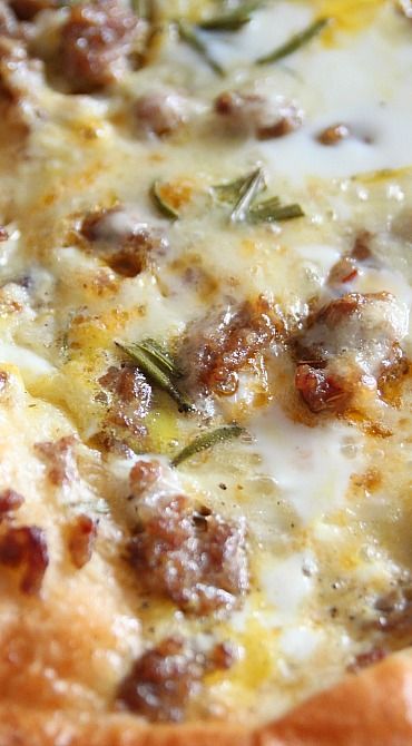 Crescent Roll Breakfast Casserole Crescent Roll Breakfast, Sausage Bread, Breakfast Crescent Rolls, Crescent Roll Breakfast Casserole, Bread Breakfast, Breakfast And Brunch, Breakfast Casserole Easy, Crescent Roll Recipes, Crescent Roll