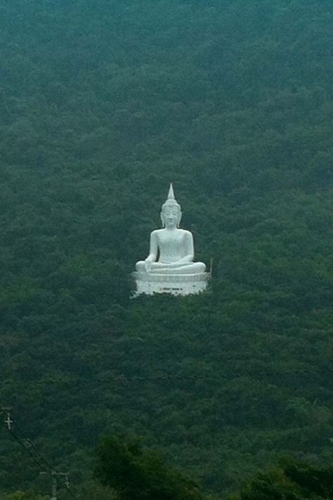 Budhism Images Aesthetic, Buddha Aesthetic, Meditation Scripts, Buddha Temple, Secret Place, Minimal Photography, Consciousness Art, Zen Buddhism, Aesthetic Japan