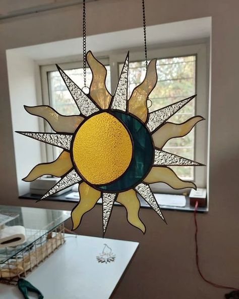 Stained Glass Sun Patterns, Celestial Stained Glass Patterns, Sun Stained Glass Pattern, Solar System Stained Glass Pattern, Sun Patterns, Stained Glass Moon And Sun, Stained Glass Constellation, Sun And Moon Stained Glass Window, Stained Glass Sun