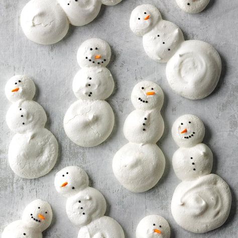 Sparkly Meringue Snowmen Recipe -For my son’s first Christmas home from Iraq, I wanted everything to feel magical. He loves meringue cookies, so I made a big batch of minty snowflakes. —Patricia Lindsay, Independence, Kansas Strawberry Meringue, Meringue Cookie Recipe, Snowman Treats, Gluten Free Christmas Cookies, Meringue Recipe, Gluten Free Christmas, Meringue Cookies, Festive Treats, Christmas Goodies